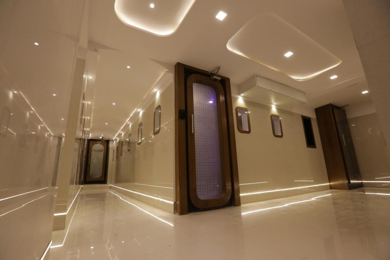 Qubestay Airport Capsule Hotel & Hostel Mumbai Kültér fotó