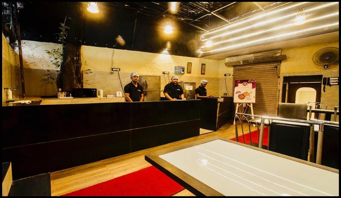 Qubestay Airport Capsule Hotel & Hostel Mumbai Kültér fotó